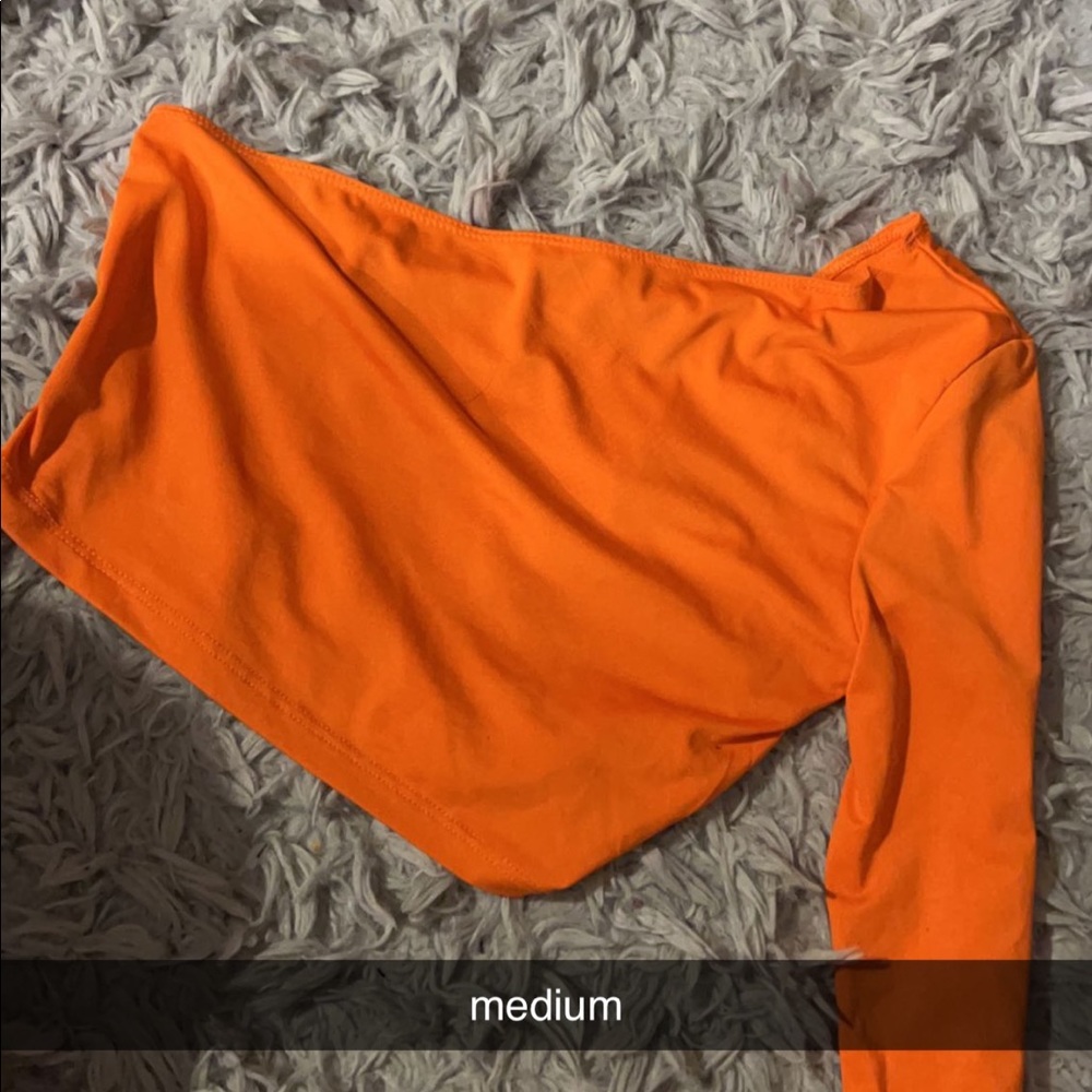 One sleeve Orange crop